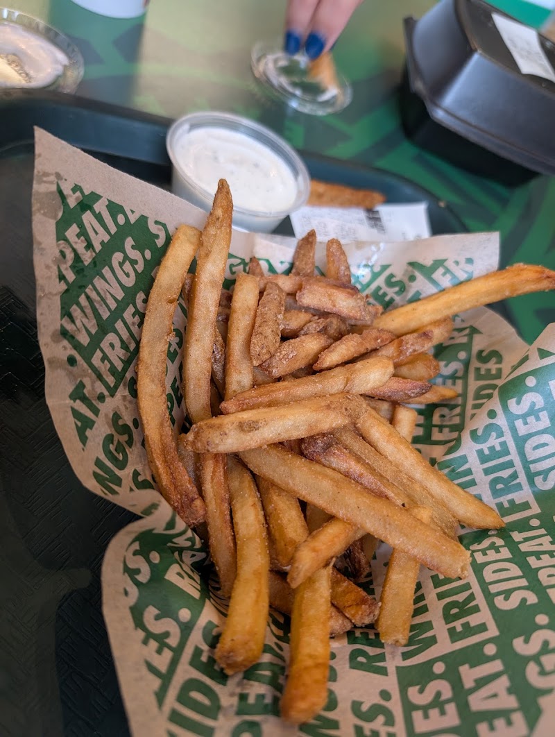Wingstop photo 4