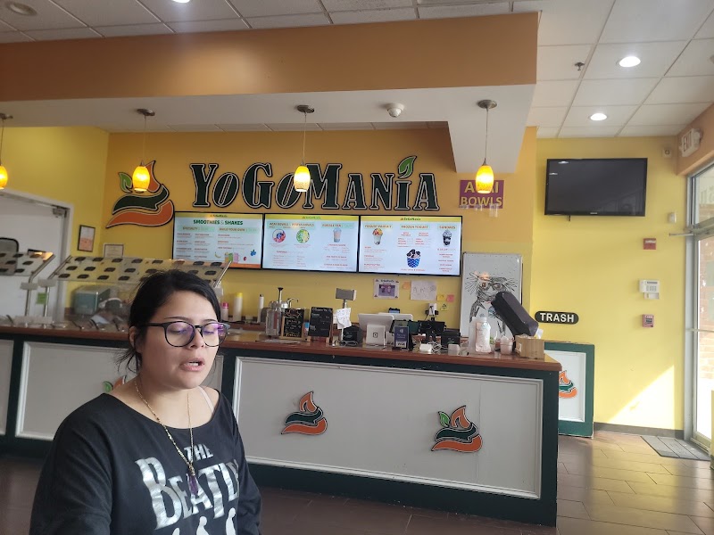 YoGoMania Frozen Yogurts, ACAI Bowls, Bubble Teas and Smoothies photo 3