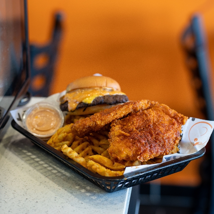 Yoyo chicken (Elmont ) photo 2