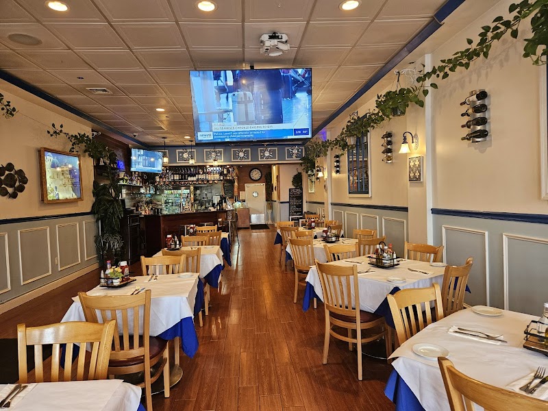 Yummy Gyro Restaurant photo 1