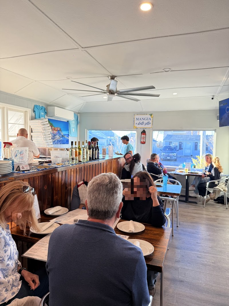 Zozo's On The Bay photo 1
